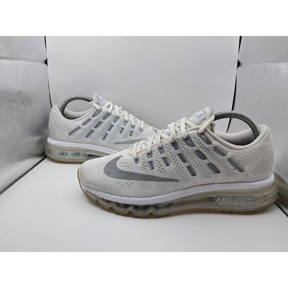 Size 6.5Y | 8W - Nike Air Max 2016 Triple White & Silver (GS) - 807237-100 - Picture 1 of 9